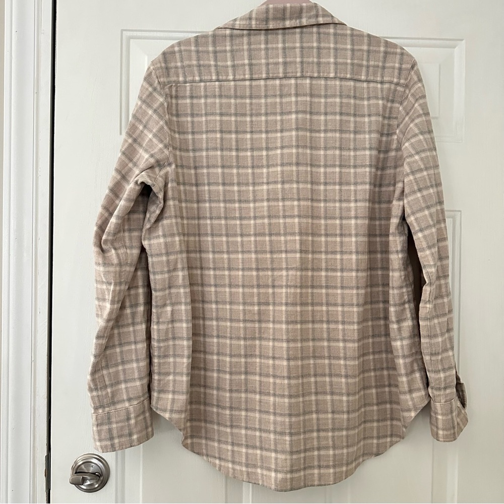 Frank & Eileen Eileen Relaxed Button-Up Shirt Small - Picture 5 of 10